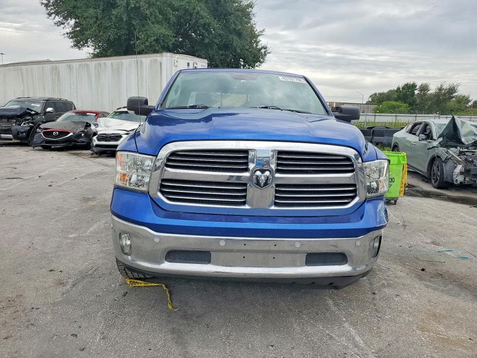 2017 RAM 1500 SLT 5