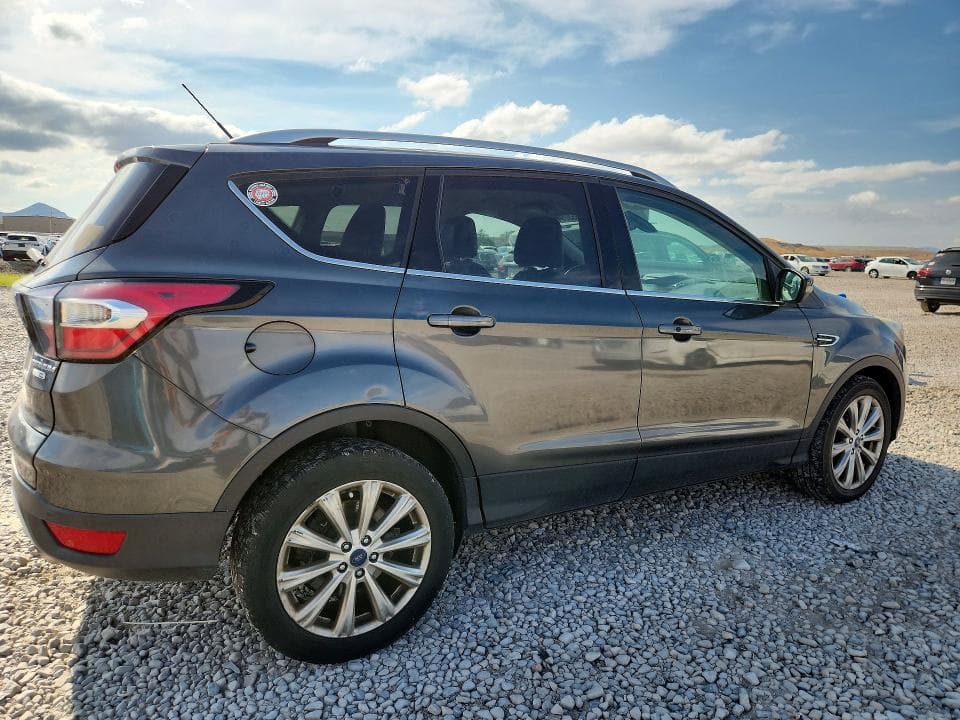 2017 FORD ESCAPE TITANIUM 3