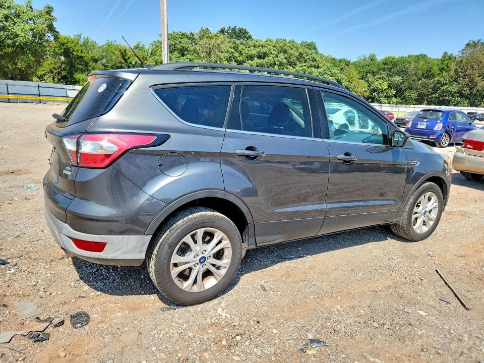 2018 FORD ESCAPE SE 3