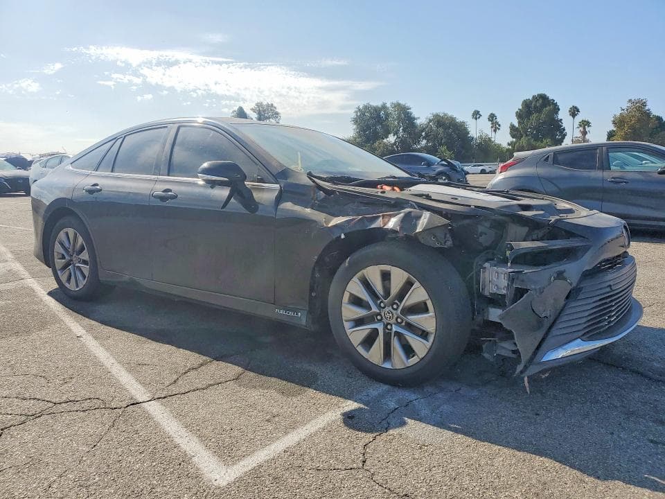 2022 TOYOTA MIRAI XLE 4