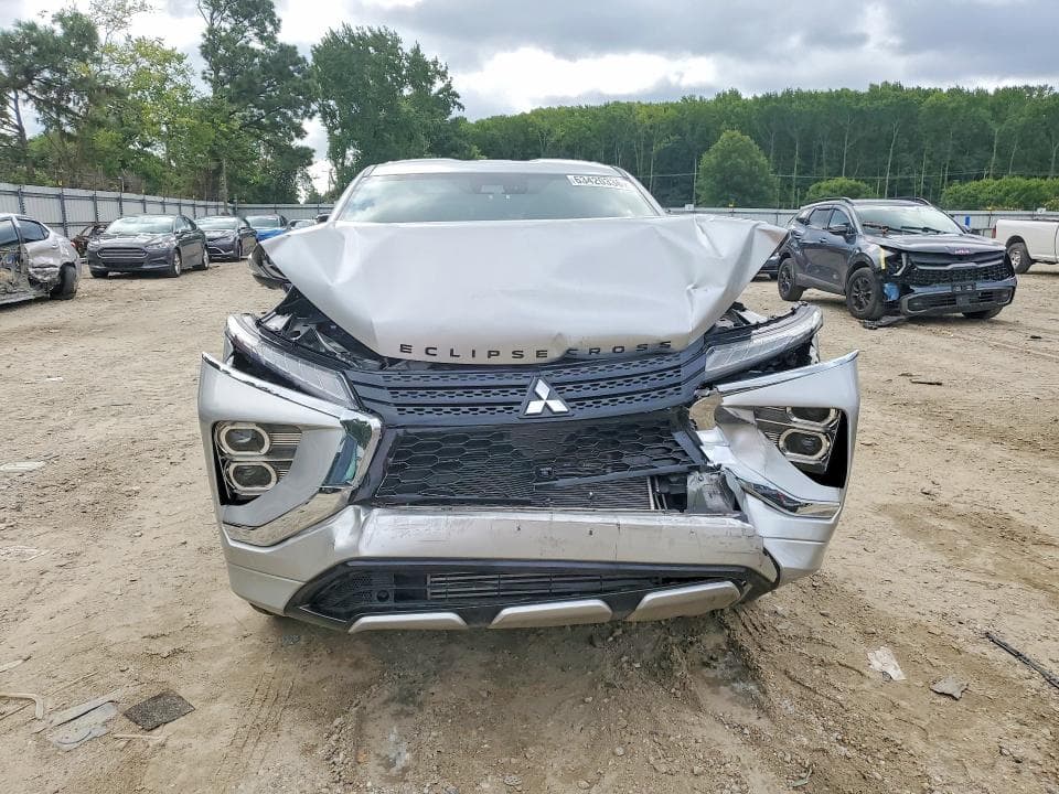 2023 MITSUBISHI ECLIPSE CROSS SE 5