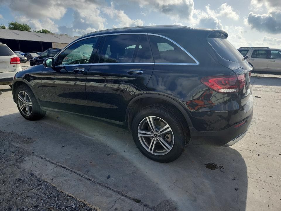 2020 MERCEDES-BENZ GLC 300 2