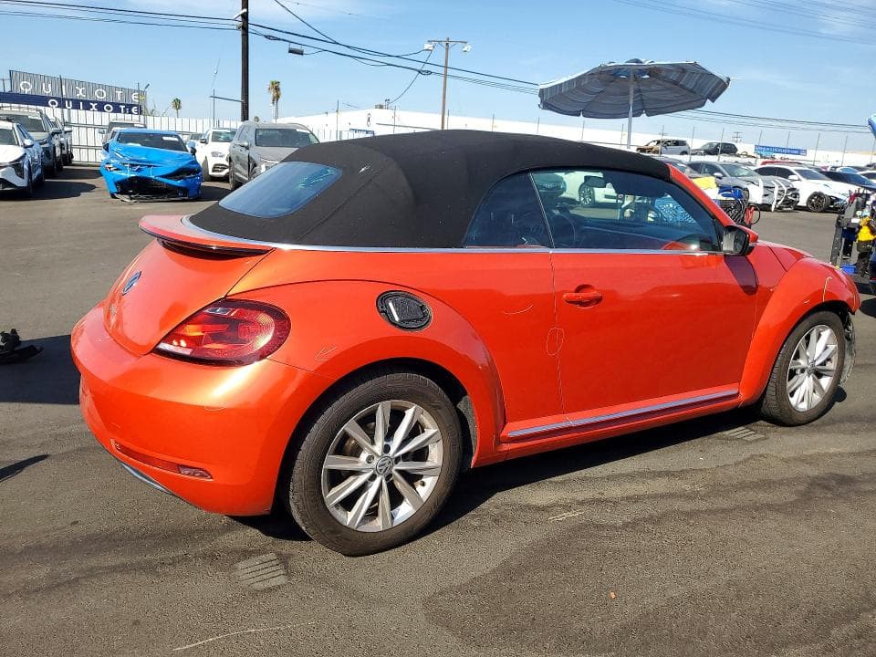 2018 VOLKSWAGEN BEETLE S 3