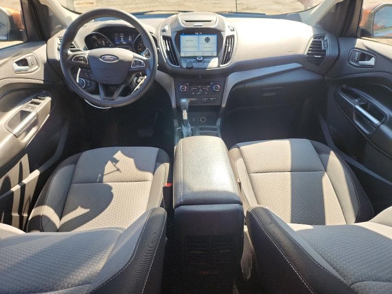 2017 FORD ESCAPE SE 8