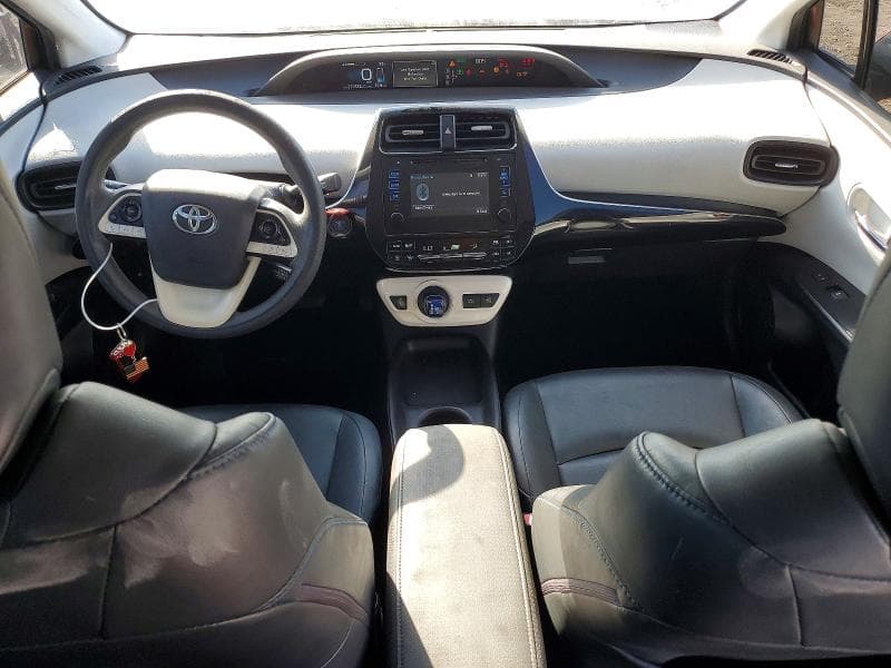 2017 TOYOTA PRIUS TWO 8
