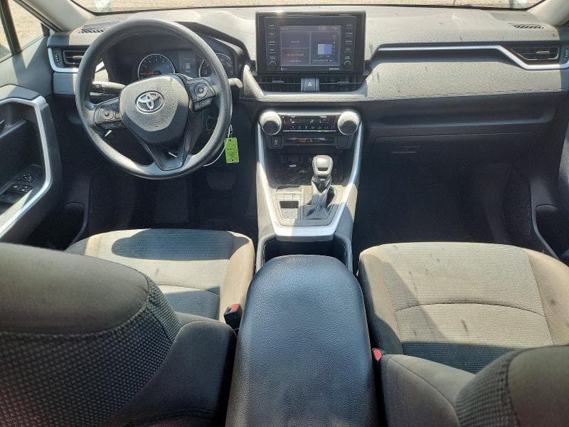 2022 TOYOTA RAV4 LE 8