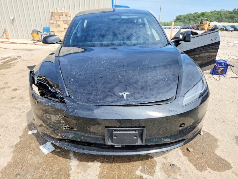 2025 TESLA MODEL 3 11