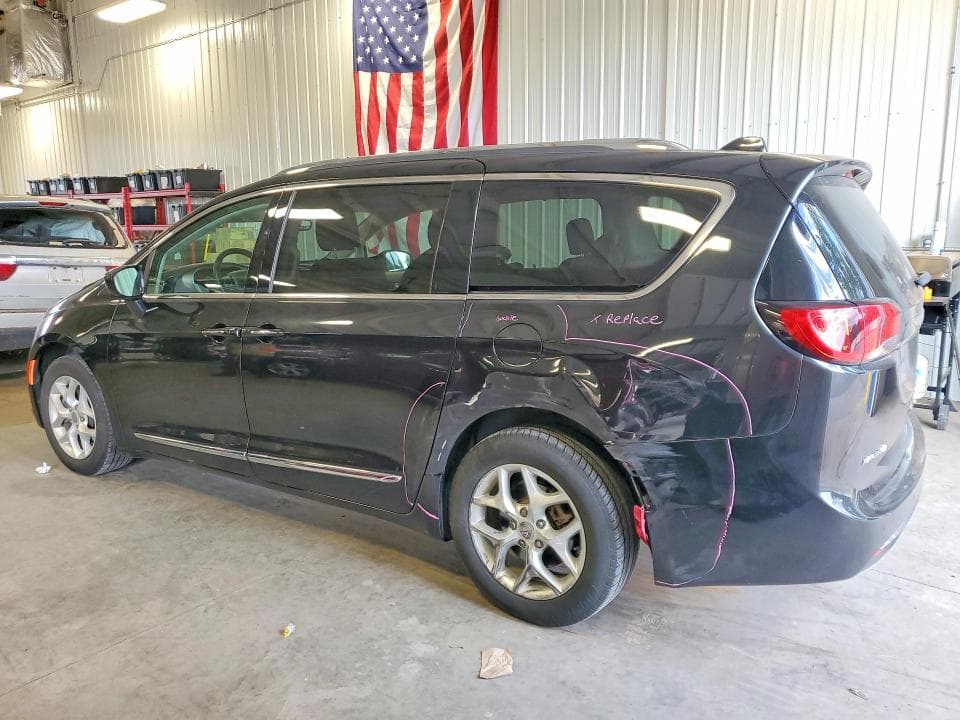 2018 CHRYSLER PACIFICA TOURING L 2