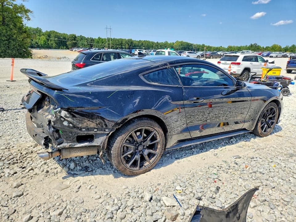 2021 FORD MUSTANG 3