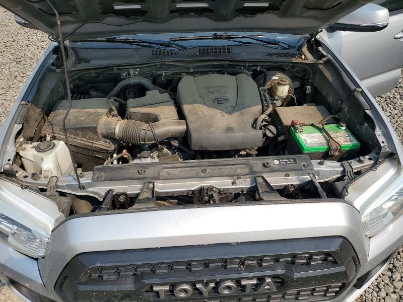 2017 TOYOTA TACOMA TRD SPORT 11