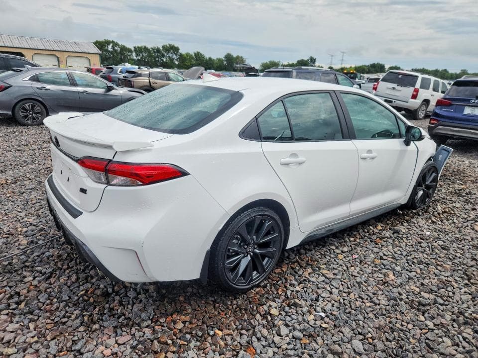 2025 TOYOTA COROLLA SE 3