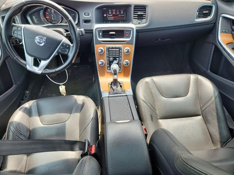 2017 VOLVO S60 PLATINUM 8