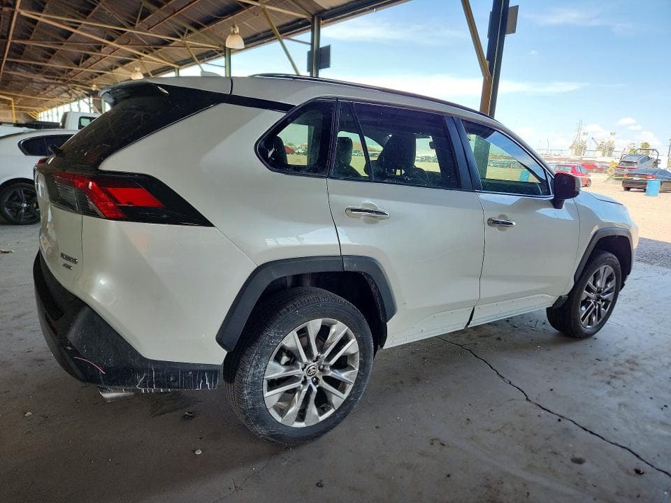 2024 TOYOTA RAV4 LIMITED 3