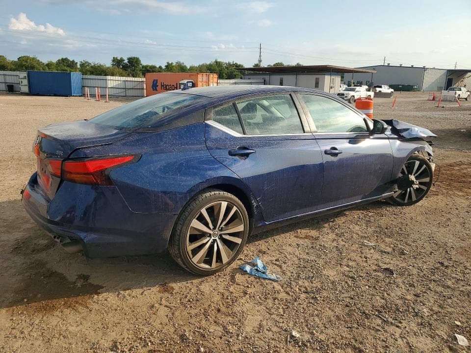 2019 NISSAN ALTIMA SR 3