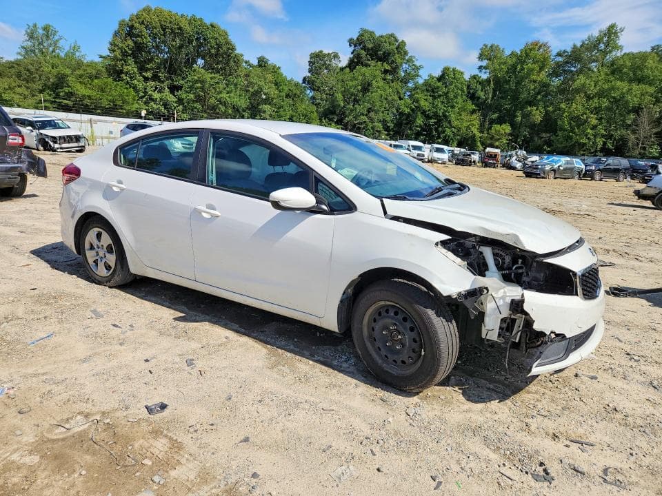 2017 KIA FORTE LX 4