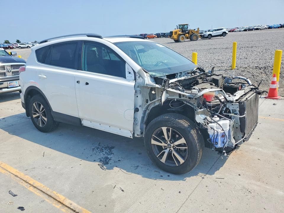 2017 TOYOTA RAV4 XLE 4