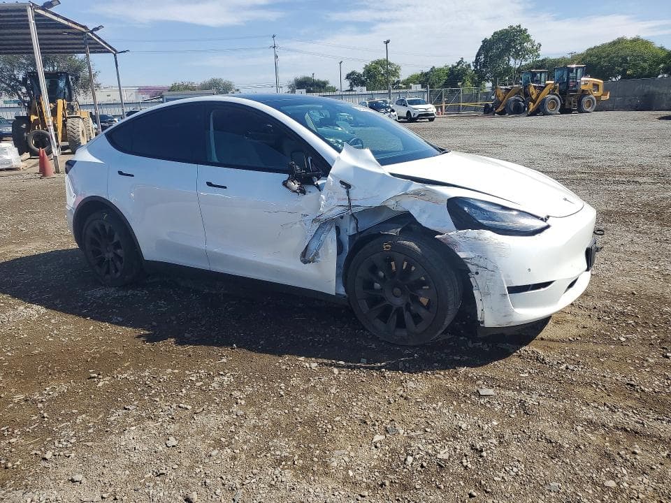 2021 TESLA MODEL Y 4