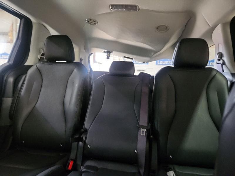 2026 KIA CARNIVAL LXS 10