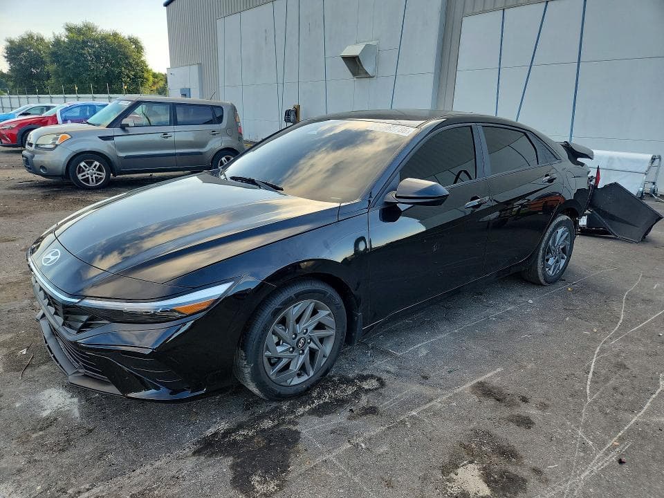 2024 HYUNDAI ELANTRA SEL - 1