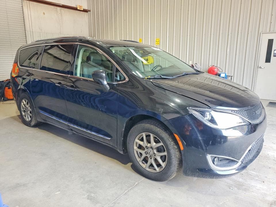 2020 CHRYSLER PACIFICA TOURING L 4