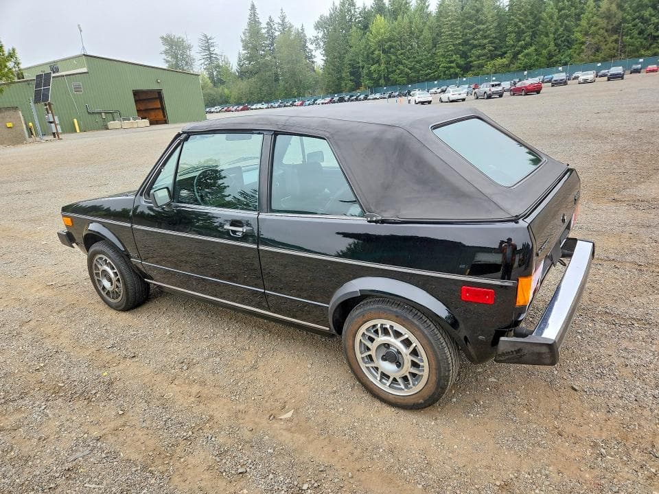1982 VOLKSWAGEN RABBIT DELUXE 2