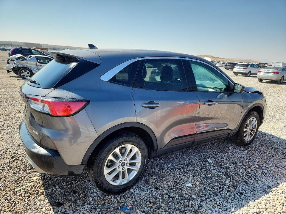 2022 FORD ESCAPE SE 3