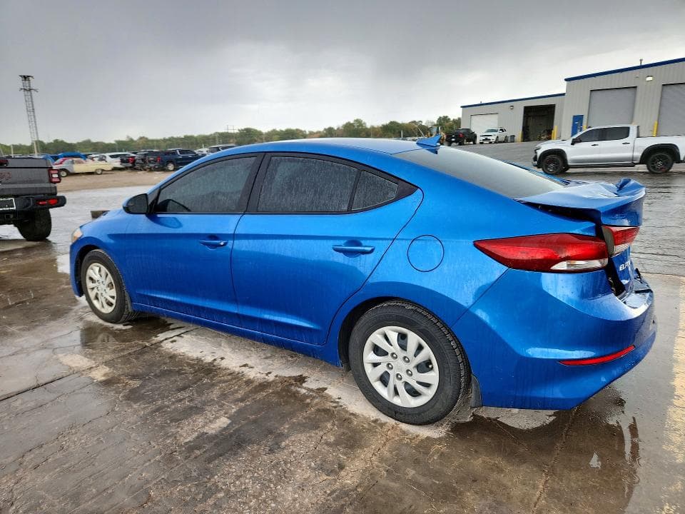 2017 HYUNDAI ELANTRA SE 2