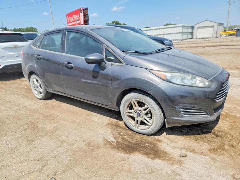 2017 FORD FIESTA SE 4