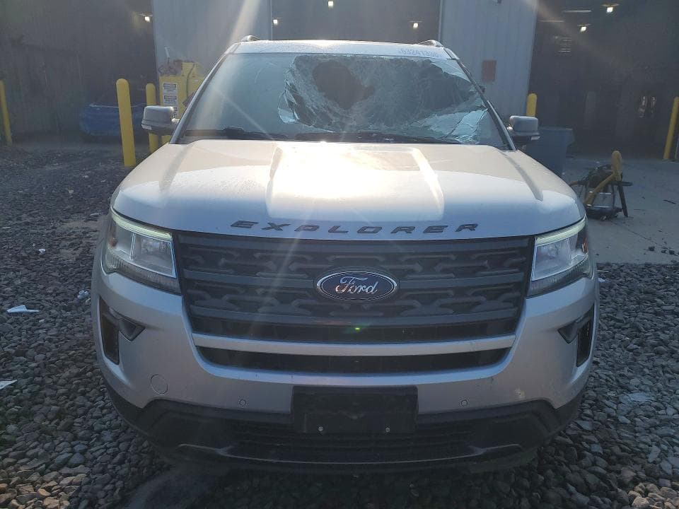 2018 FORD EXPLORER XLT 5