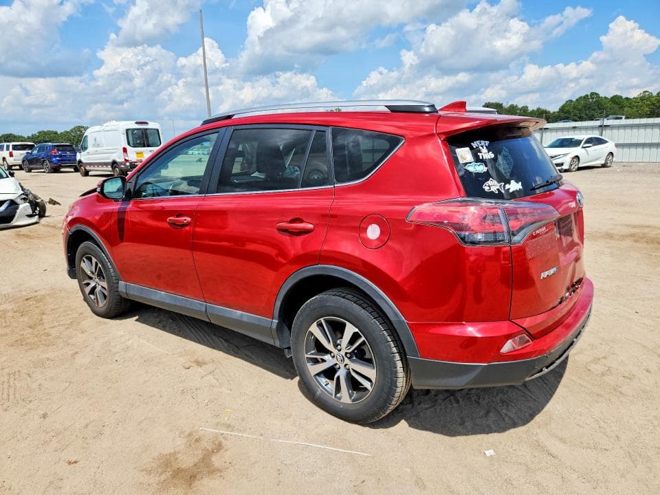2017 TOYOTA RAV4 XLE 2