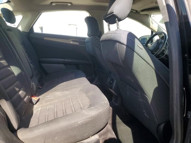 2019 FORD FUSION SE 10