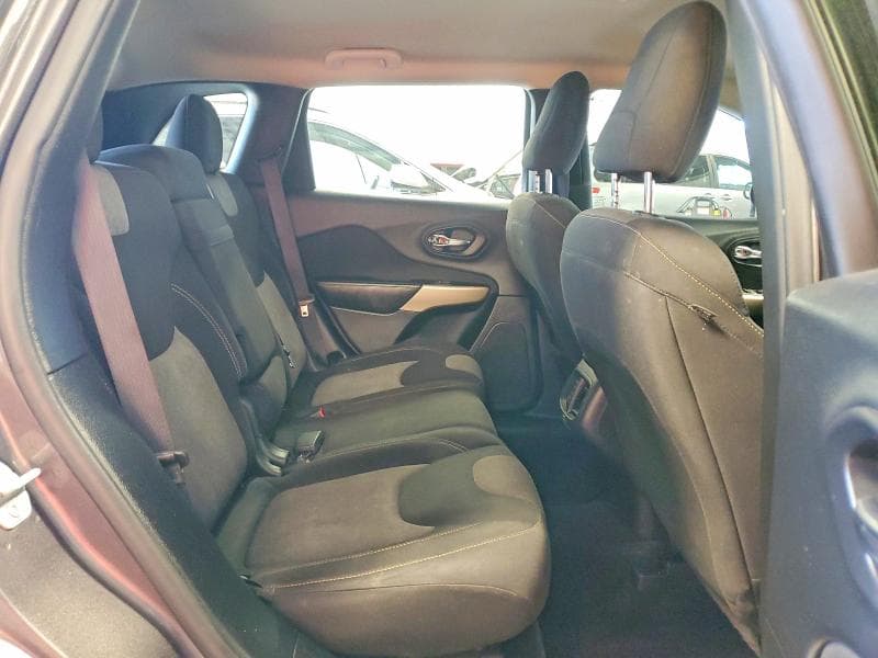 2018 JEEP CHEROKEE LATITUDE 11