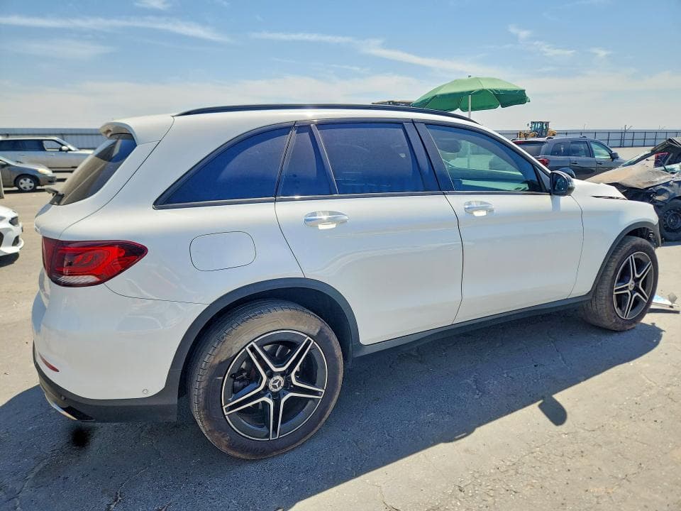 2021 MERCEDES-BENZ GLC 300 3