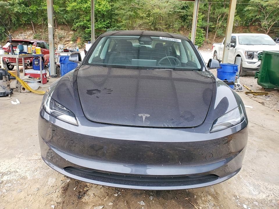 2025 TESLA MODEL 3 5