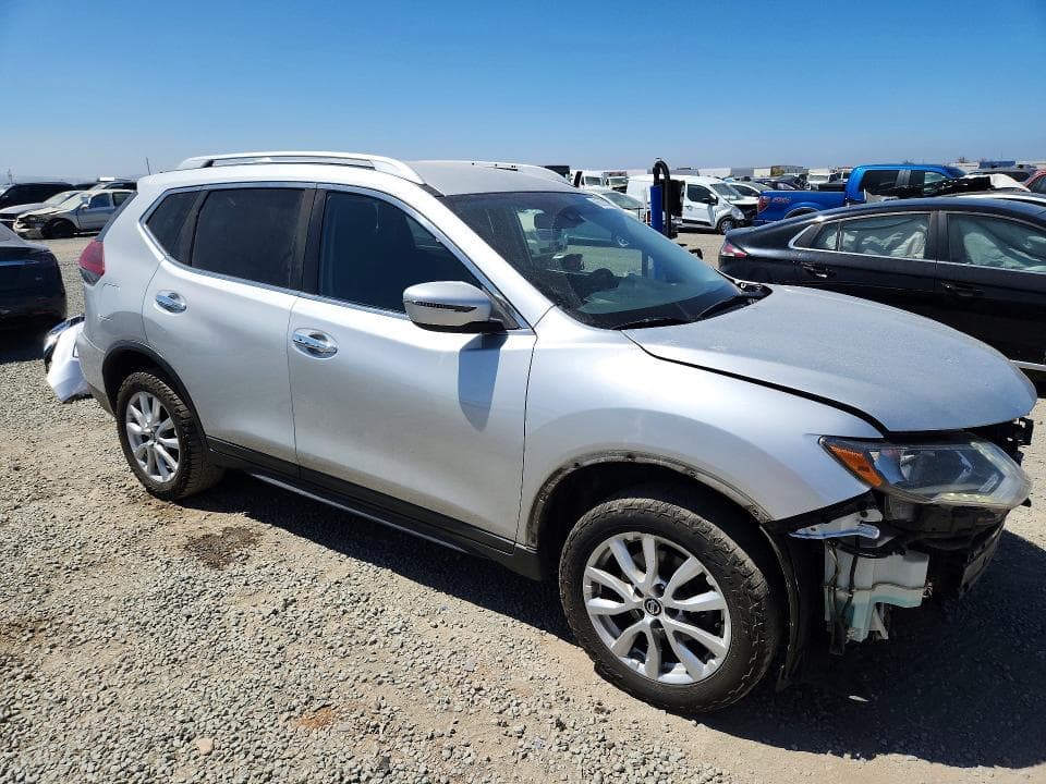 2020 NISSAN ROGUE SV 4
