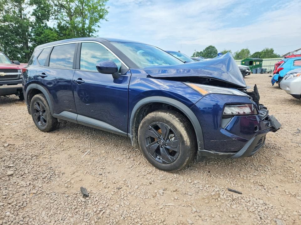2026 NISSAN ROGUE SV 4