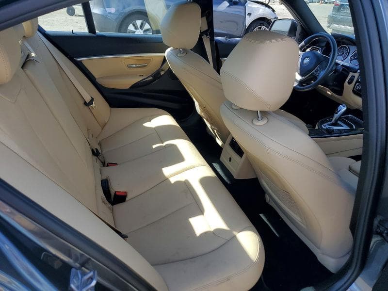 2017 BMW 330E 10