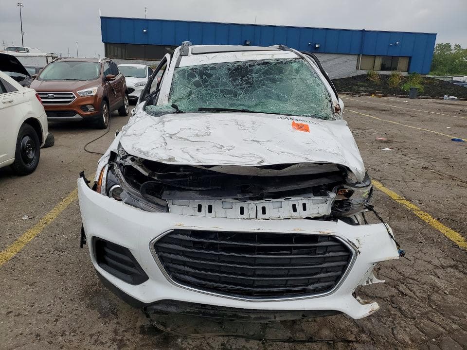 2019 CHEVROLET TRAX 1LT 5