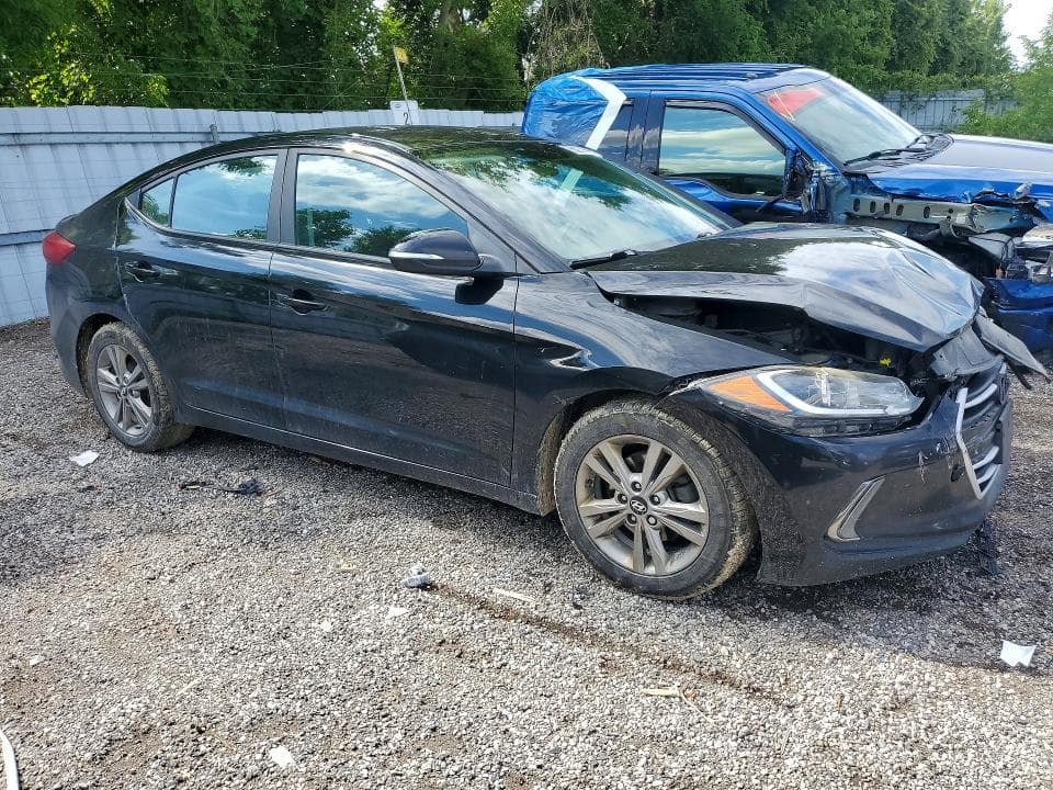 2017 HYUNDAI ELANTRA SE 4