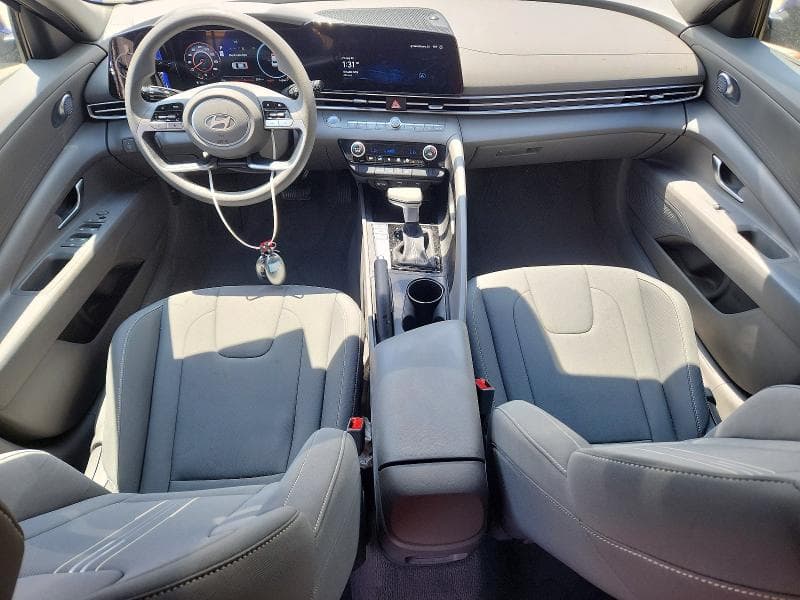 2024 HYUNDAI ELANTRA SEL 8