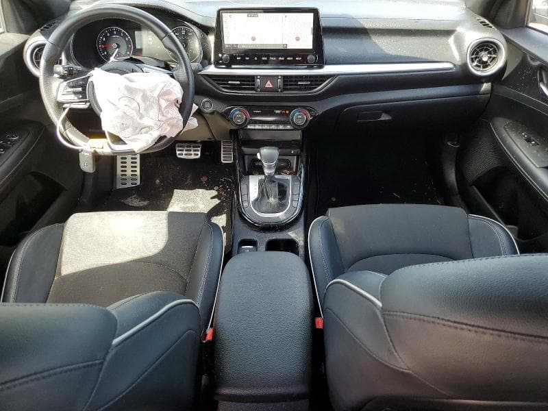 2024 KIA FORTE GT LINE 8