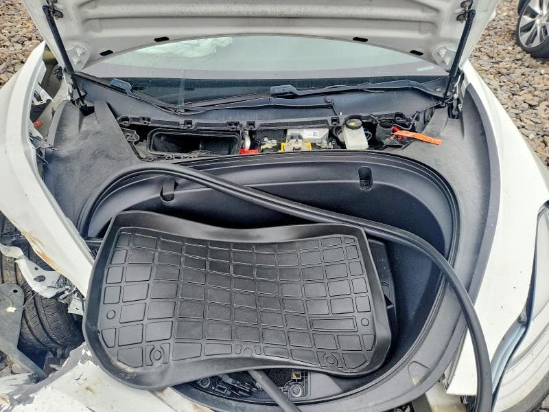 2020 TESLA MODEL 3 11