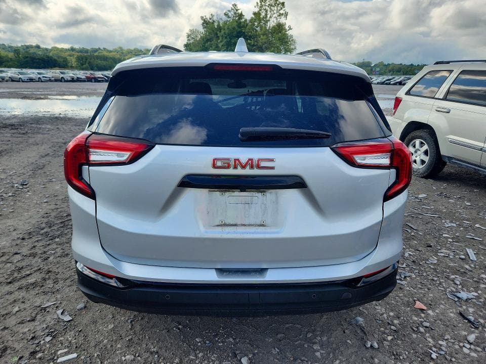 2022 GMC TERRAIN SLE 6