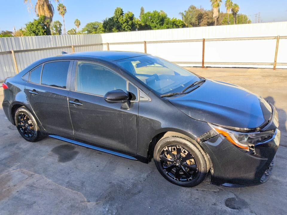 2020 TOYOTA COROLLA LE 4