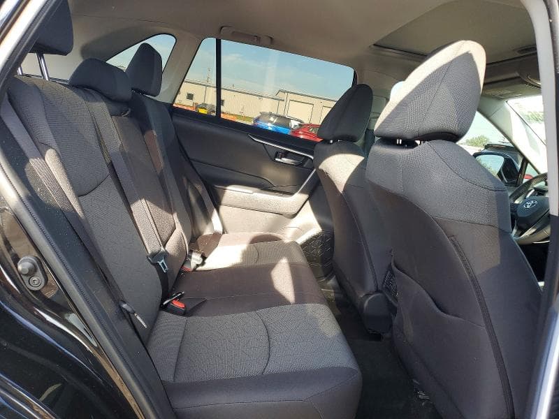 2024 TOYOTA RAV4 XLE 11