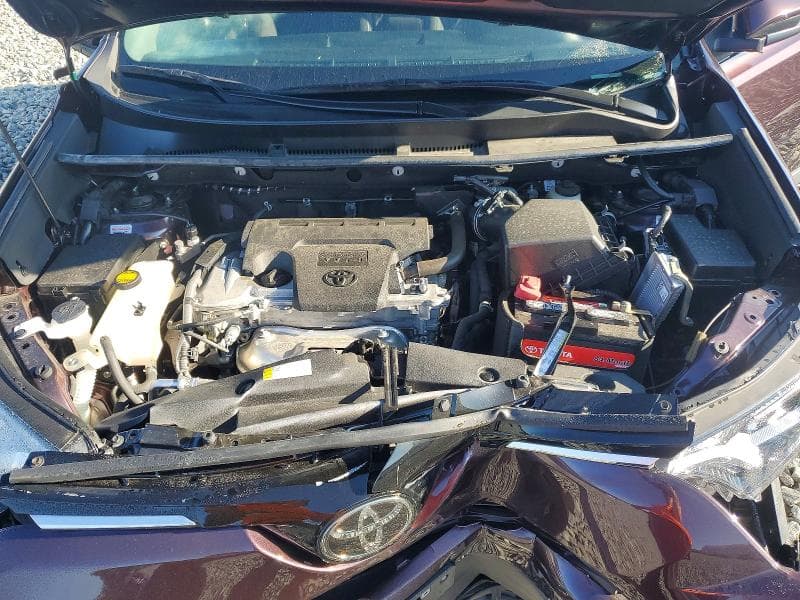 2018 TOYOTA RAV4 XLE 12