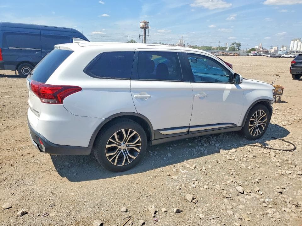 2018 MITSUBISHI OUTLANDER SE 3