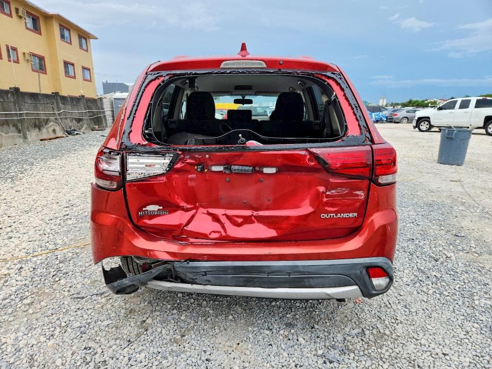 2018 MITSUBISHI OUTLANDER ES 6