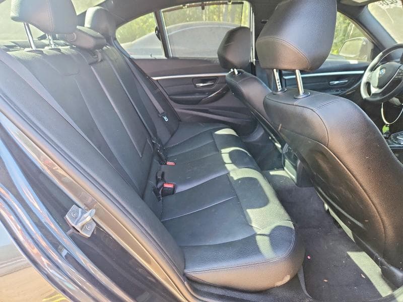 2017 BMW 330 XI 10