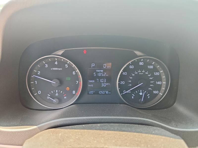 2017 HYUNDAI ELANTRA SE 9